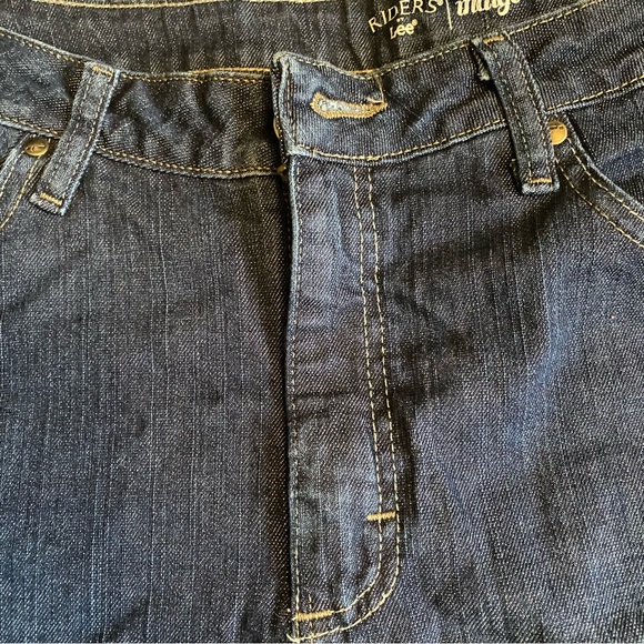 NWT Riders by Lee Indigo Women's Relaxed Fit Straight Leg Jean 12 Petite - Picture 4 of 9